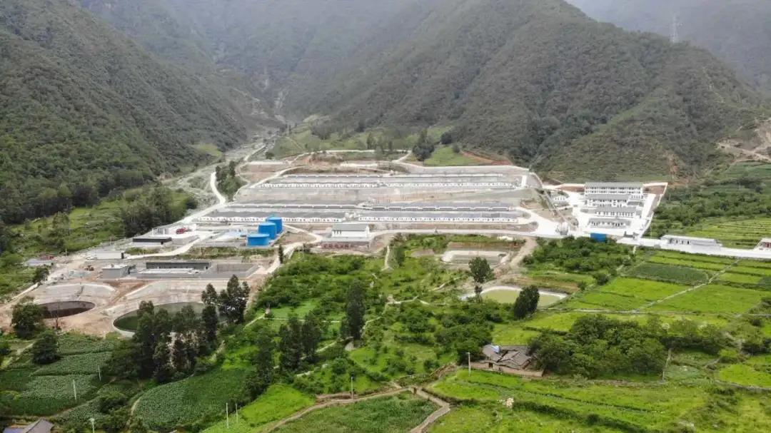 832箇(ge)貧困縣,清(qing)零! 鐵騎力(li)士集(ji)團(tuán)執行總裁李全解碼特色産(chan)業扶貧的(de)“鐵騎模式(shi)”