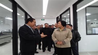 省政協農業委(wei)員(yuan)會考察鐵騎力(li)士集(ji)團(tuán)