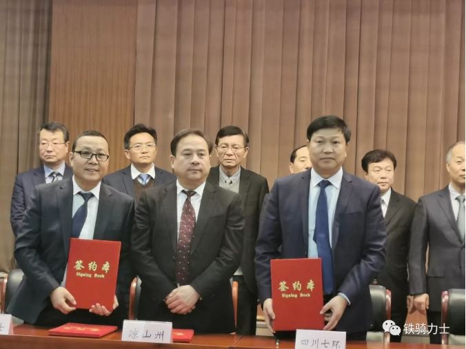 1582795233(1) 1582795233(1)