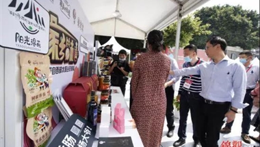 年(nian)貨太搶手!天貓川式(shi)臘味銷量暴漲 有(yǒu)店(diàn)鋪已開啓限(xian)售