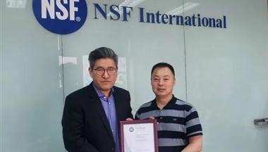 聖迪樂村雞蛋獲NSF“可(kě)生(sheng)食雞蛋”咊(he)“無抗生(sheng)素産(chan)品(pin)”雙國(guo)